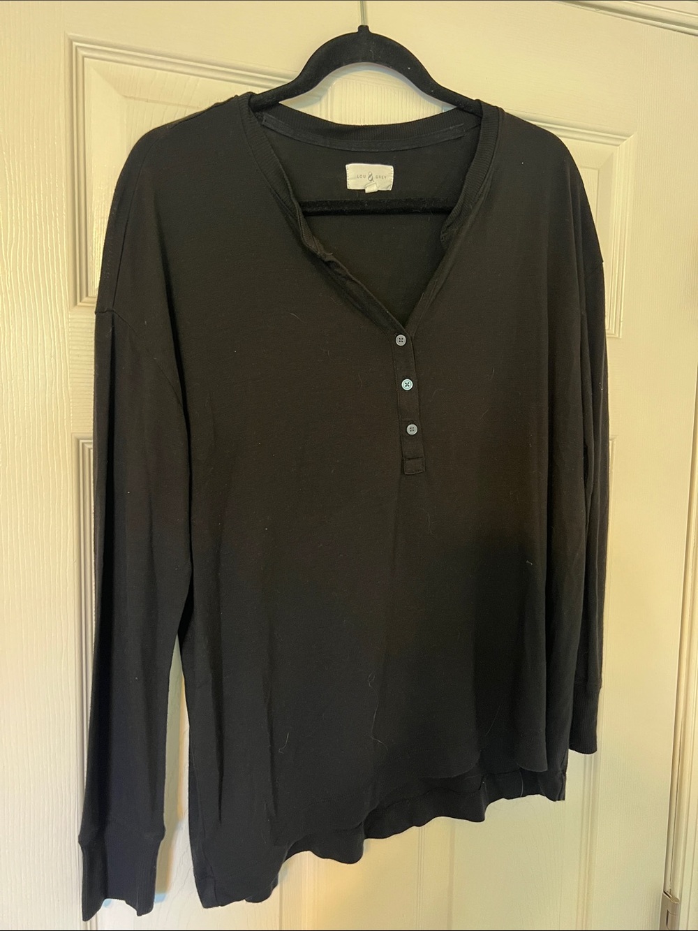 Black Long-Sleeve Henley Shirt - Casual Comfort